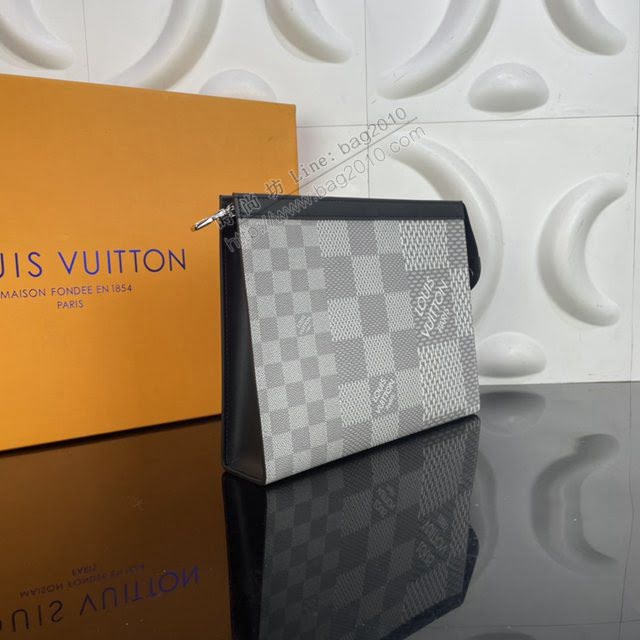 lv新款包包 路易威登Pochette Voyage手拿包 Damier Graphite 3D帆布 經典格紋 lv經典格紋手拿包  ydh3978